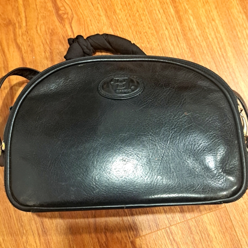 Vintage Basido Black Genuine Italian Leather Crossbody Bag